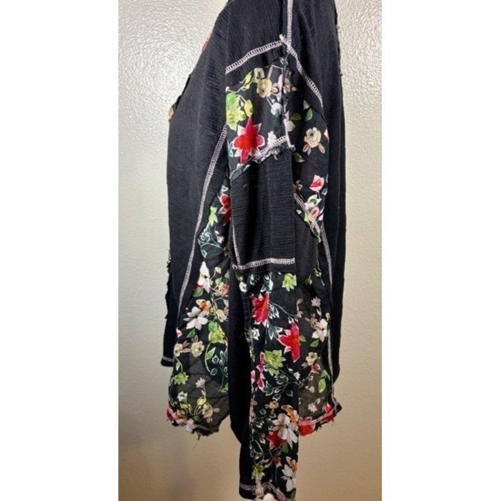 POL Womens Large Black Floral Star Patch Raw Hem Boho‎ Distressed Oversized Top - Picture 4 of 16
